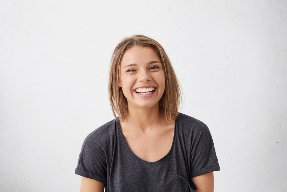 Gummy smile – charakterystyka defektu i sposoby jego zwalczania